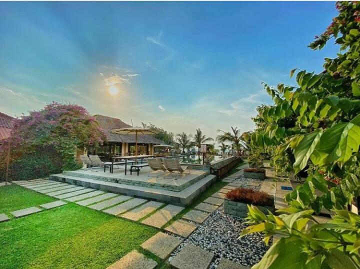 Jepara Marina Beach Bungalows Exteriör bild