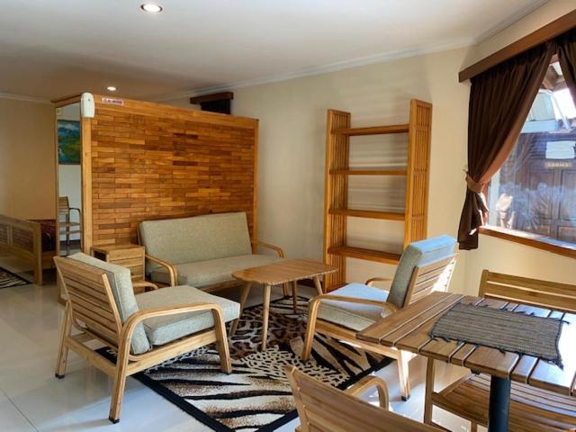 Jepara Marina Beach Bungalows Exteriör bild