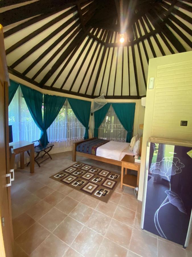 Jepara Marina Beach Bungalows Exteriör bild
