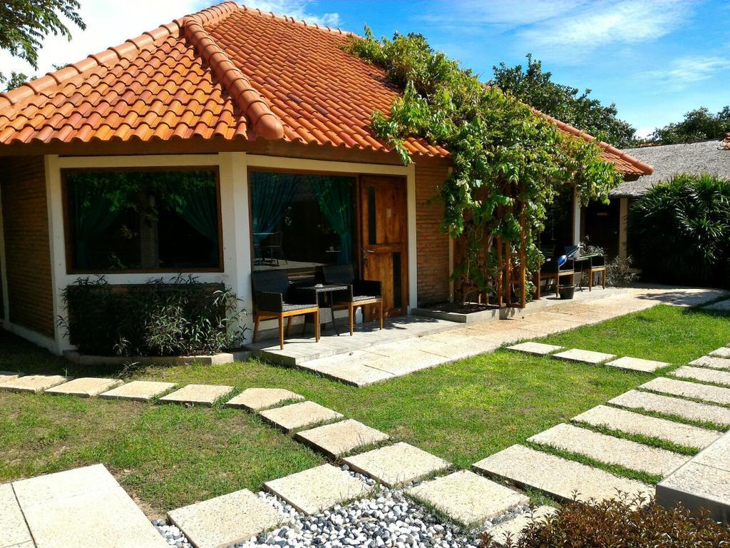 Jepara Marina Beach Bungalows Exteriör bild
